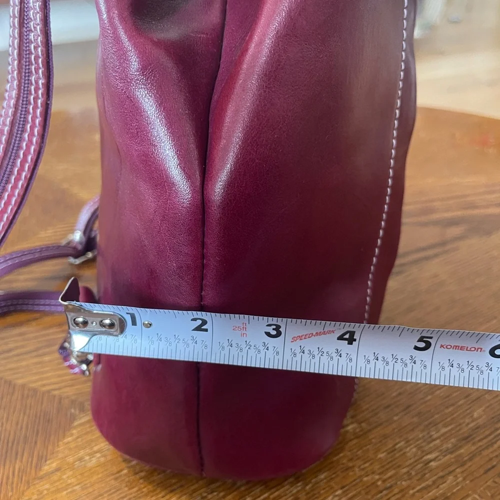 Vera Pelle Crossbody or Backpack Bag - Picture 12 of 12